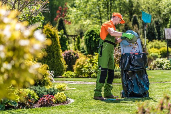 Cost of Lawn Cleaning Service in South Jordan