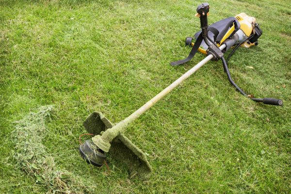 Hillside Weed Whacking in South Jordan